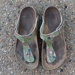 Birkenstock Gizeh green floral print thong strap sandals women's sz 5